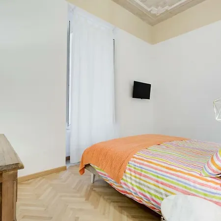 Valadier 36 * Řím