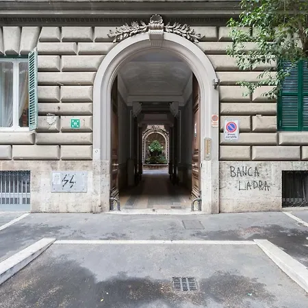 Valadier 36 Apartmán